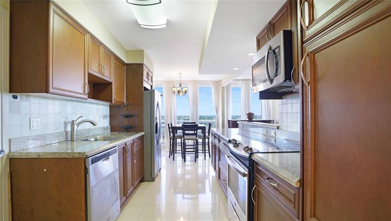 Image 25 of 67 For 4020 Galt Ocean Dr  501