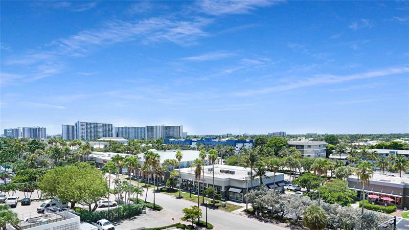 Image 46 of 67 For 4020 Galt Ocean Dr  501