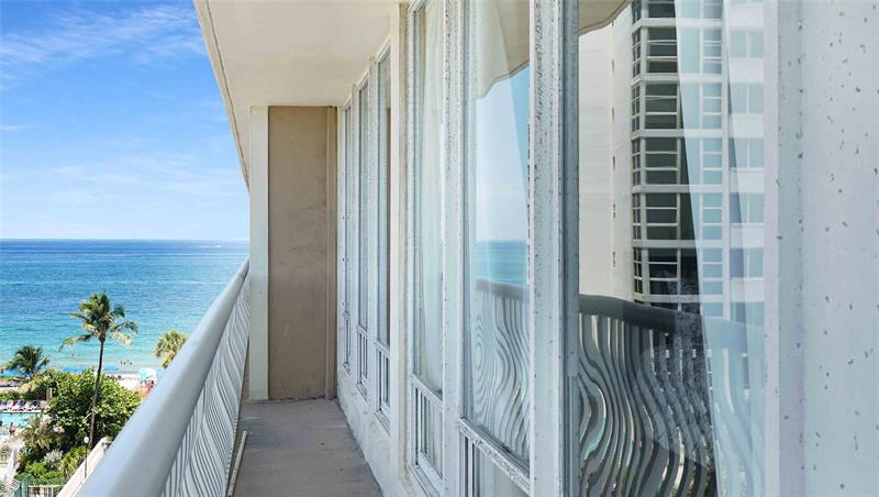 Image 50 of 67 For 4020 Galt Ocean Dr  501