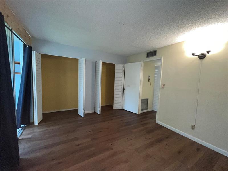 Image 8 of 16 For 9141 Sunrise Lakes Blvd  115