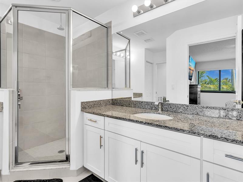 Image 11 of 21 For 2182 6 Street