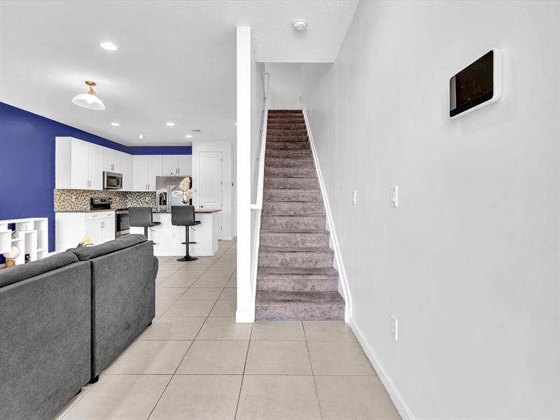 Image 4 of 21 For 2182 6 Street