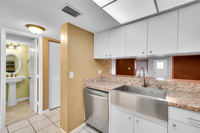 Image 12 of 38 For 1629 80th Ave  D