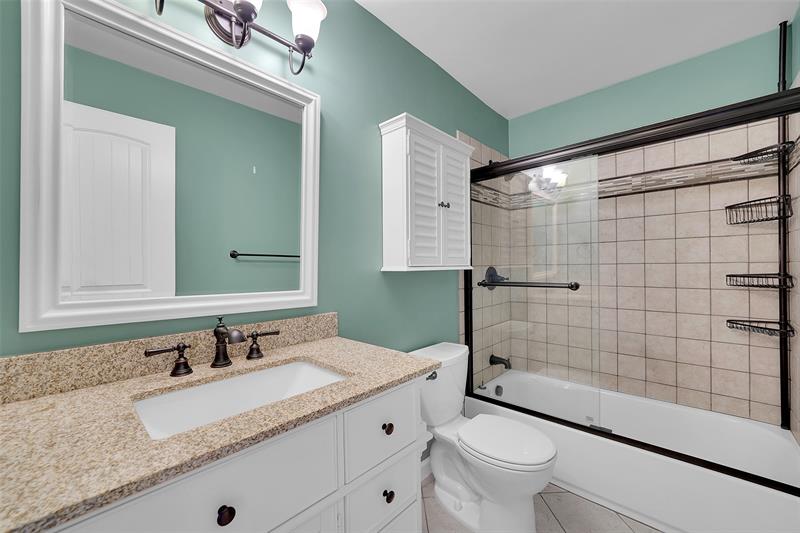 Image 31 of 38 For 1629 80th Ave  D