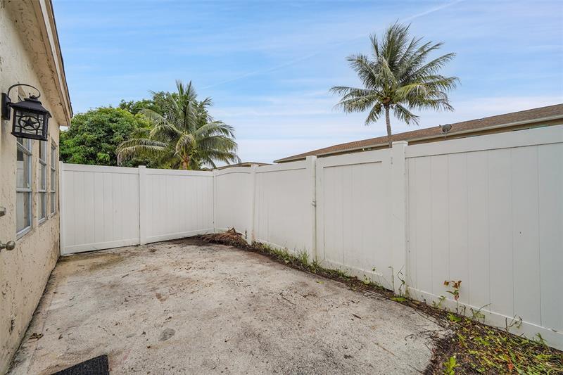 Image 34 of 38 For 1629 80th Ave  D