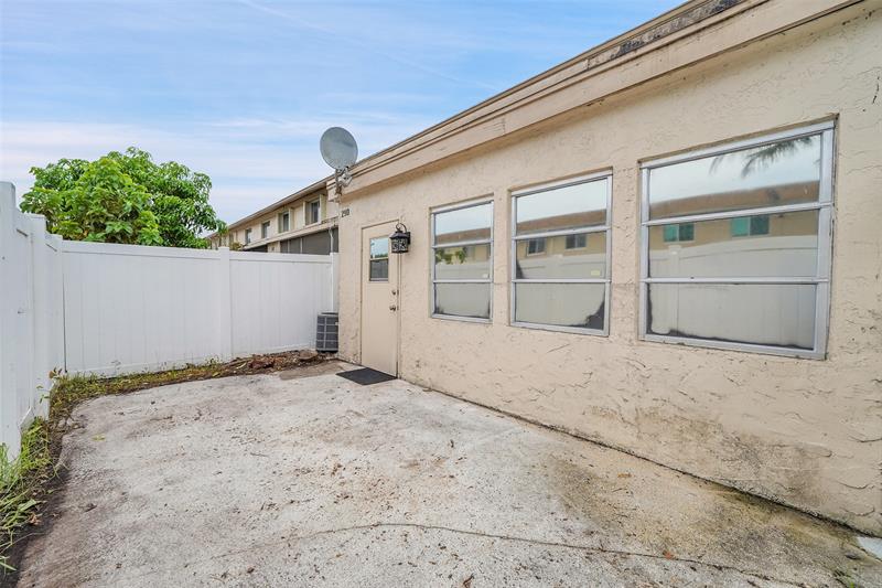 Image 36 of 38 For 1629 80th Ave  D