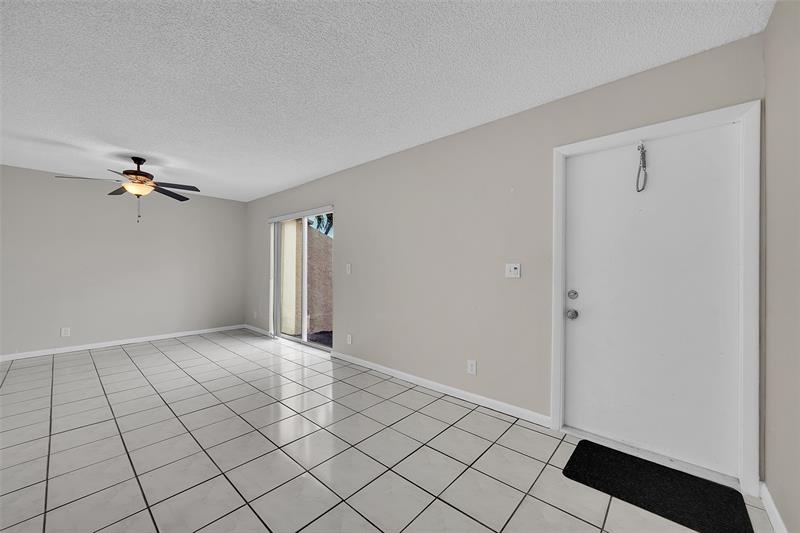 Image 7 of 38 For 1629 80th Ave  D