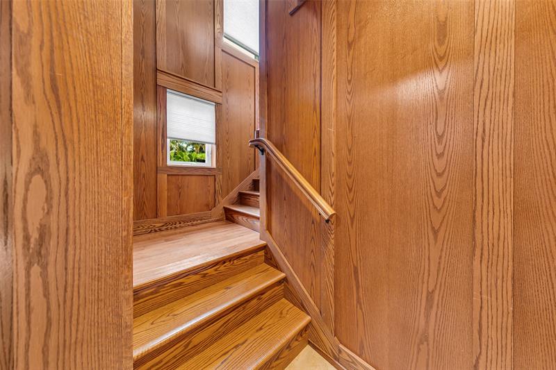 Image 47 of 87 For 701 24th St  