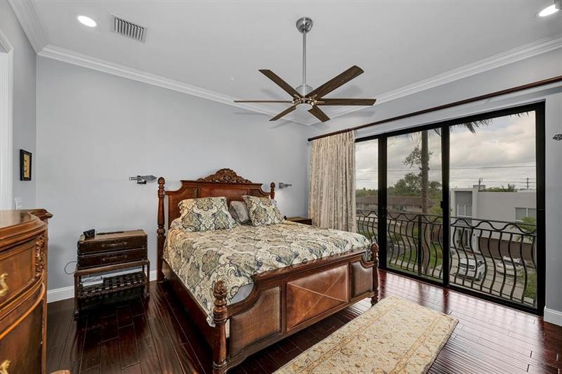Image 32 of 41 For 2260 7 Street