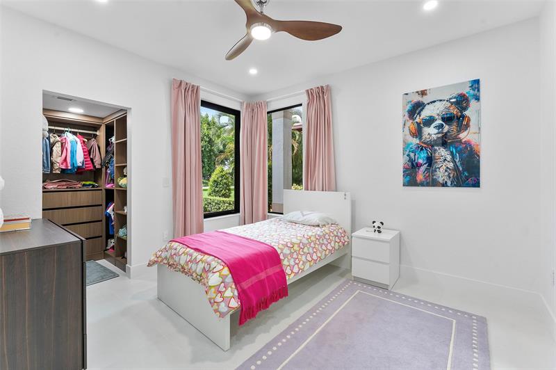 Image 30 of 51 For 14843 41st St