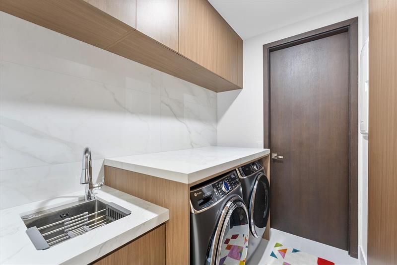 Image 37 of 51 For 14843 41st St