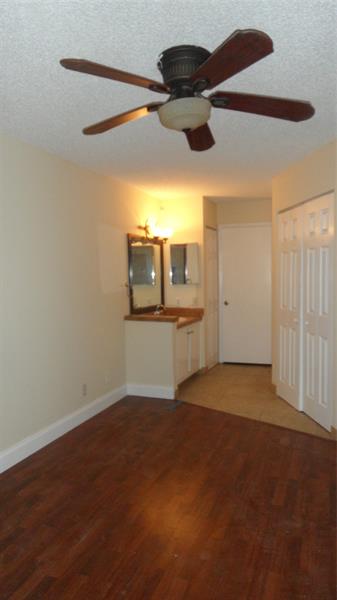 Image 11 of 15 For 9999 Summerbreeze Dr  1007