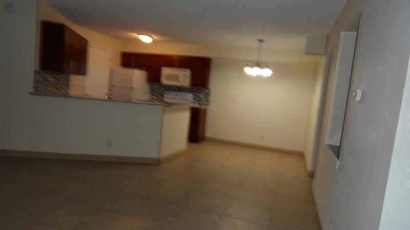Image 5 of 15 For 9999 Summerbreeze Dr  1007
