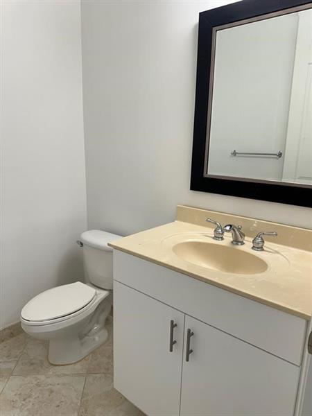 Image 10 of 16 For 6847 Lakeside Circle North  111