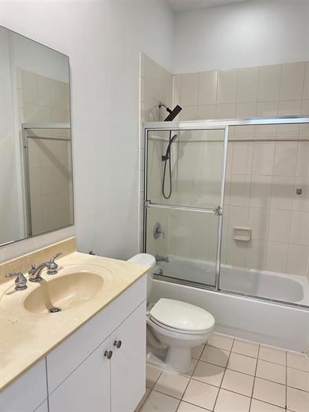 Image 13 of 16 For 6847 Lakeside Circle North  111