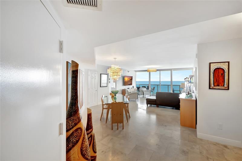 Image 24 of 37 For 6301 Collins Ave  2603