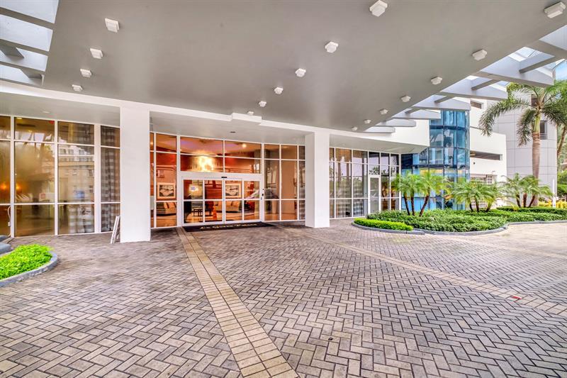 Image 26 of 37 For 6301 Collins Ave  2603