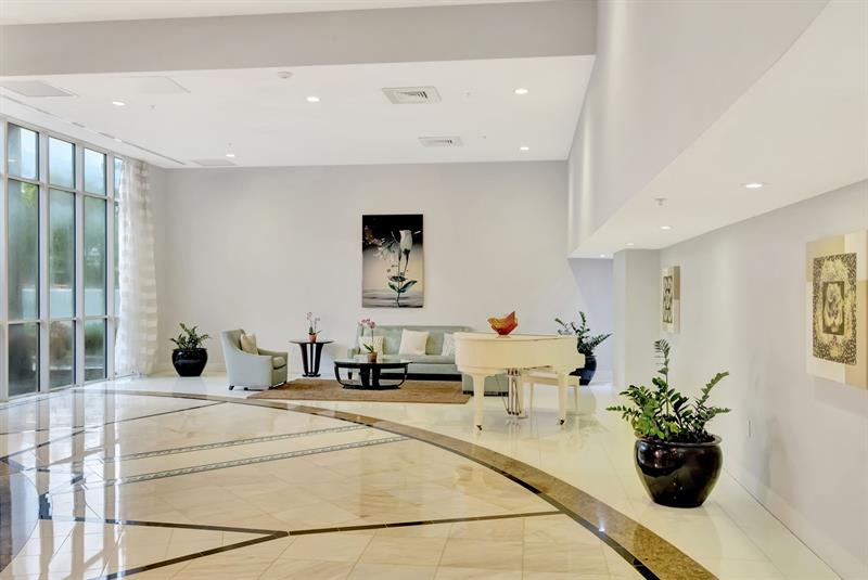 Image 29 of 37 For 6301 Collins Ave  2603