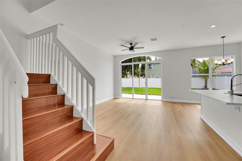 Image 13 of 57 For 5056 Sancerre Cir