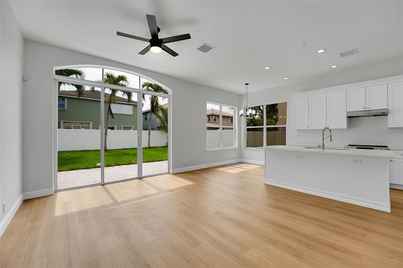 Image 15 of 57 For 5056 Sancerre Cir
