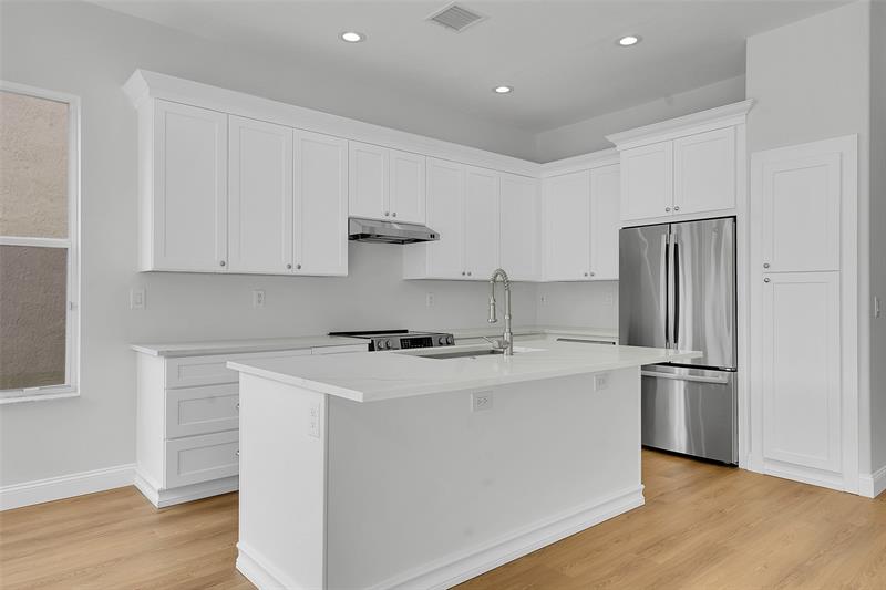 Image 19 of 57 For 5056 Sancerre Cir