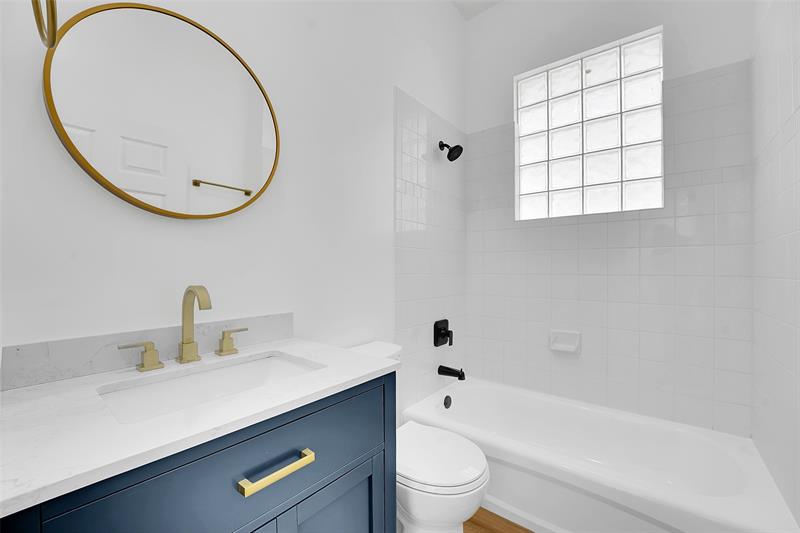 Image 21 of 57 For 5056 Sancerre Cir
