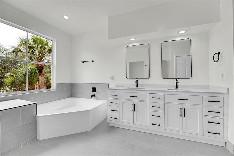Image 30 of 57 For 5056 Sancerre Cir