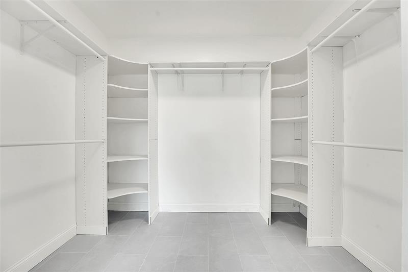 Image 33 of 57 For 5056 Sancerre Cir