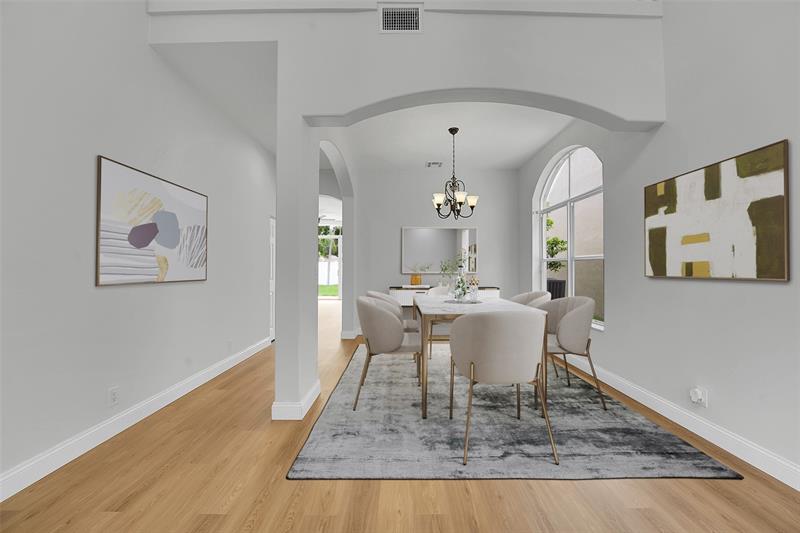 Image 4 of 57 For 5056 Sancerre Cir