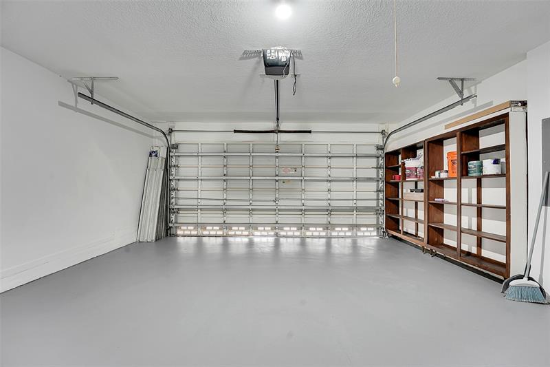 Image 40 of 57 For 5056 Sancerre Cir