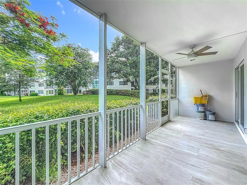 Image 41 of 44 For 4701 Martinique Dr  L1