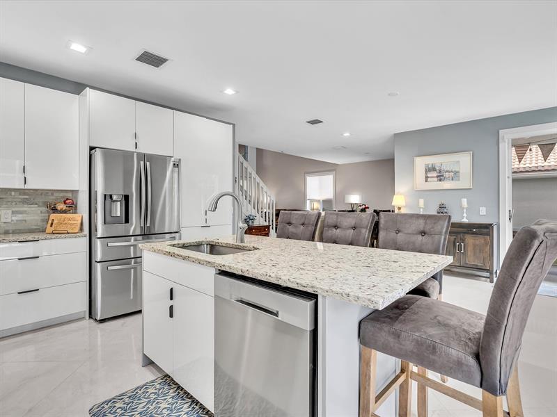 Image 13 of 63 For 5040 Heron Pl