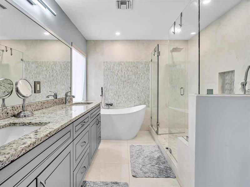 Image 22 of 63 For 5040 Heron Pl