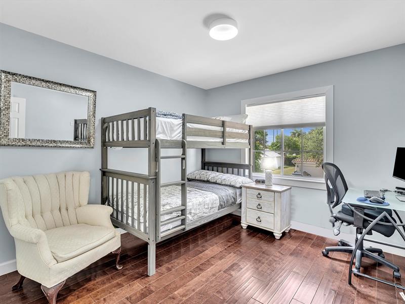 Image 30 of 63 For 5040 Heron Pl