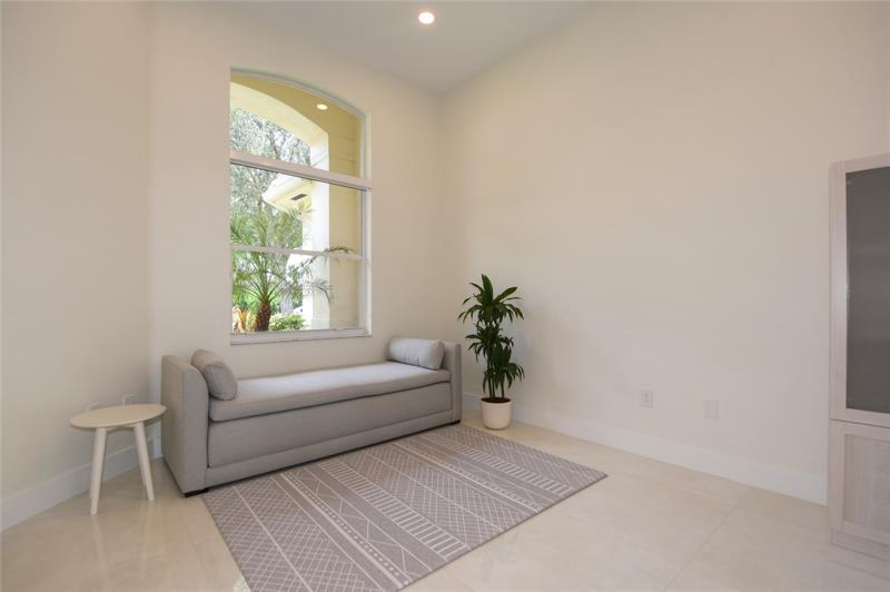 Image 21 of 27 For 13846 40th St