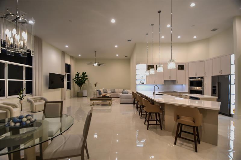 Image 3 of 27 For 13846 40th St
