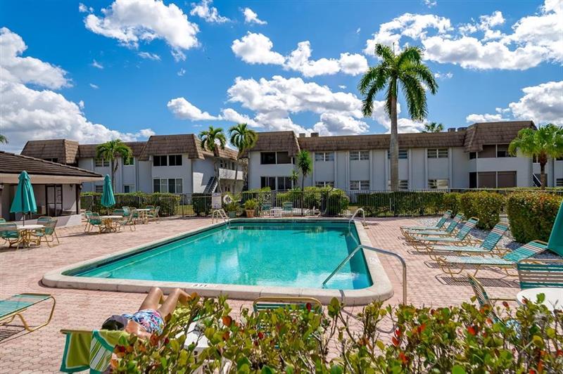 Image 21 of 21 For 8400 Sample Rd  102