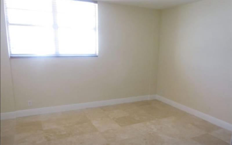 Image 11 of 16 For 3001 Ocean Dr  207