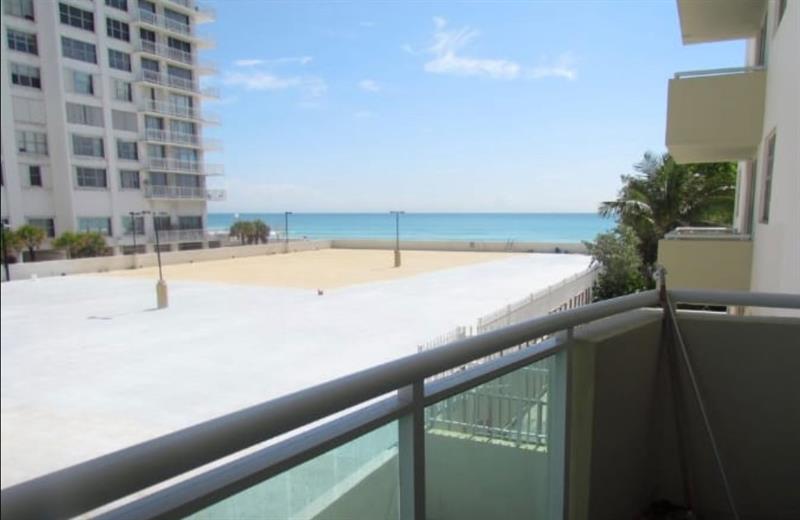 Image 3 of 16 For 3001 Ocean Dr  207