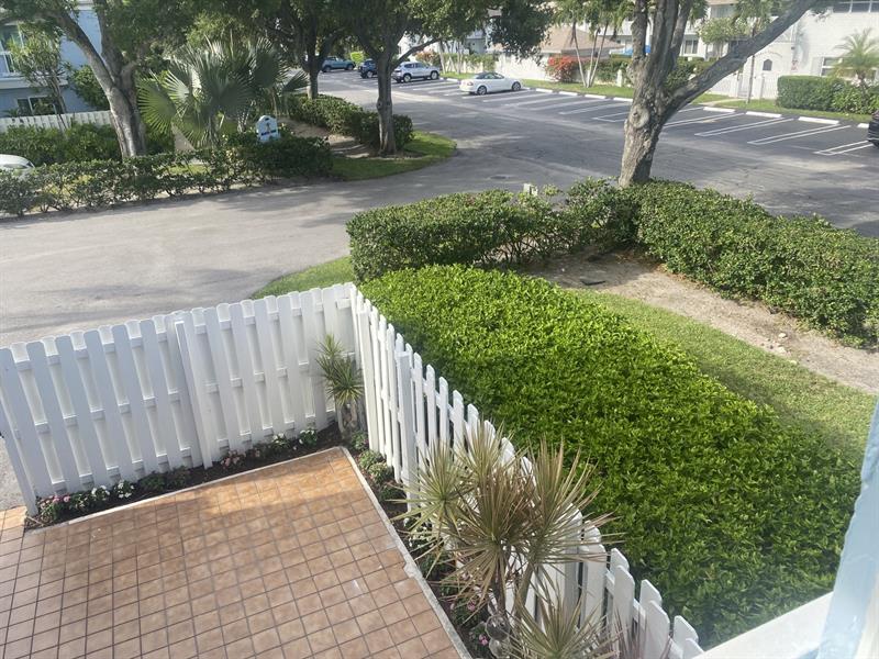 Image 6 of 19 For 1010 8th Ave  19d