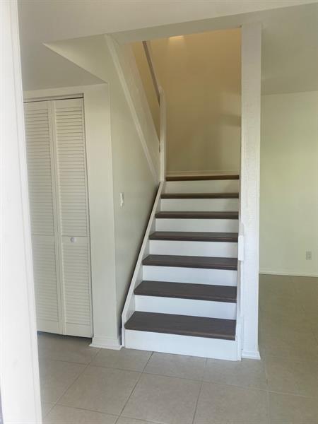 Image 7 of 19 For 1010 8th Ave  19d