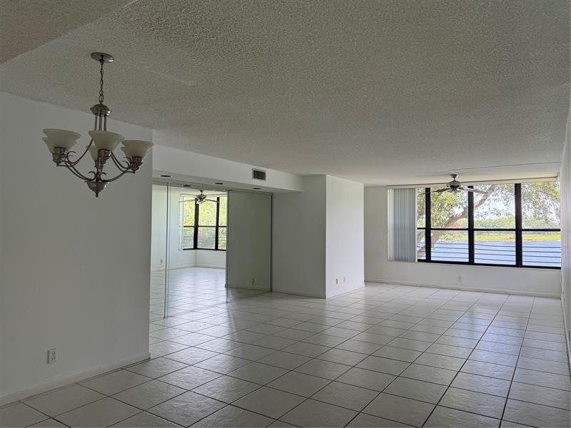 Image 13 of 26 For 2768 Carambola Cir S  206