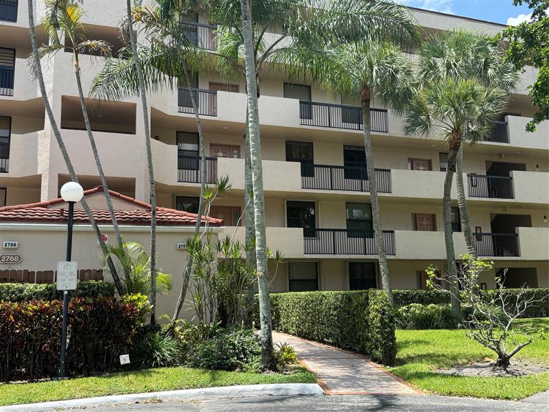 Image 7 of 26 For 2768 Carambola Cir S  206