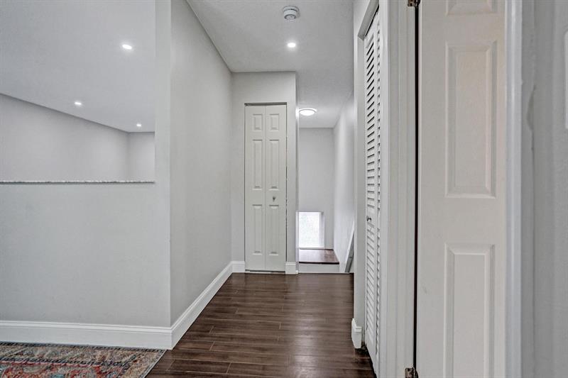 Image 33 of 53 For 10749 Lenox Rd