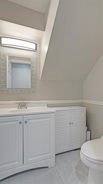 Image 9 of 53 For 10749 Lenox Rd
