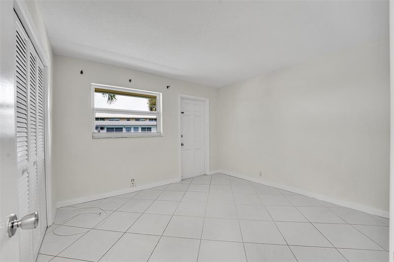 Image 11 of 24 For 4820 23rd Ave  203