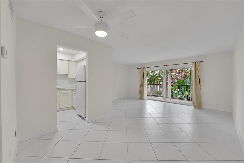 Image 13 of 24 For 4820 23rd Ave  203