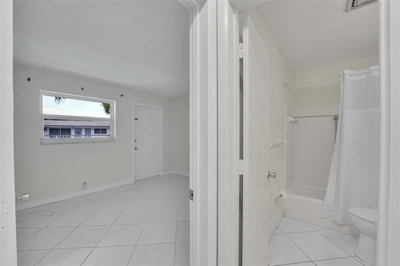Image 8 of 24 For 4820 23rd Ave  203