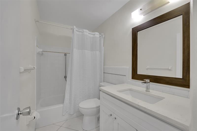 Image 9 of 24 For 4820 23rd Ave  203