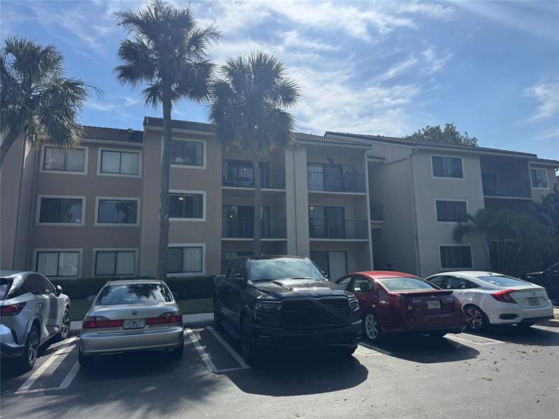 Details for 9001 Wiles Rd  305, Coral Springs, FL 33067